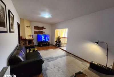 Apartament cu 4 camere în Cetate
