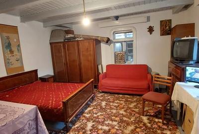 Casă cu 2 camere în Albești - 1