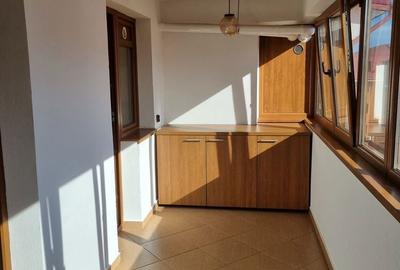 Apartament cu 2 camere decomandat în Central - 2