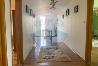 DE VANZARE Vila de vacanta in Pucioasa /Dambovita - 36