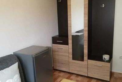 De vanzare garsoniera zona B-dul Decebal - 2