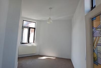 VILA PARIS 16 - 21