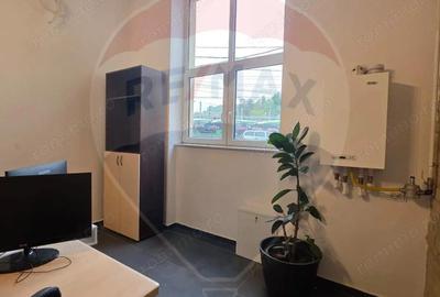 Spațiu comercial, de 25 mp, în Central - 2