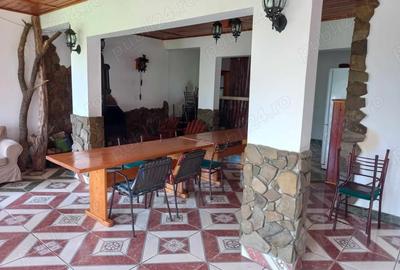 Casă cu 6 camere cu Teren 6060 Mp în Căsoi - 5