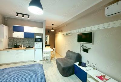 Vind Garsoniera mobilata la 35m de mare - 5