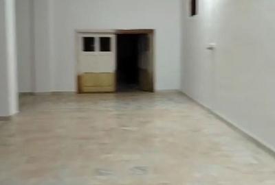 Casă cu 6 camere în Băicoi - 4