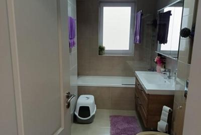 Apartament cu 3 camere decomandat, mobilat în Cristian - 3