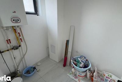 Casă cu 7 camere cu Canalizare în Colentina - 10