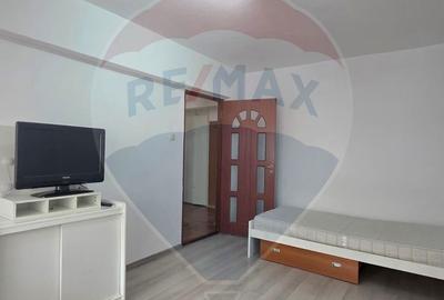 Apartament cu 2 camere decomandat în Sud - 11