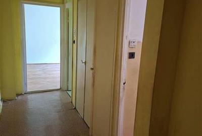 Garsonieră decomandată în Dâmbovița - 1