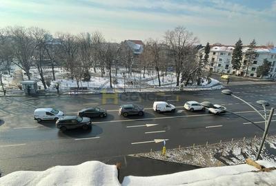 Apartament cu 3 camere decomandat în Dorobanți