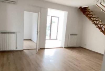 Duplex 5 camere - bloc nou - Titulescu