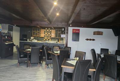 Spațiu comercial, de 280 mp, în Central - 6