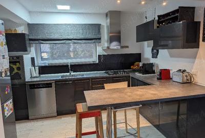 Casă în Strejnicu - 9