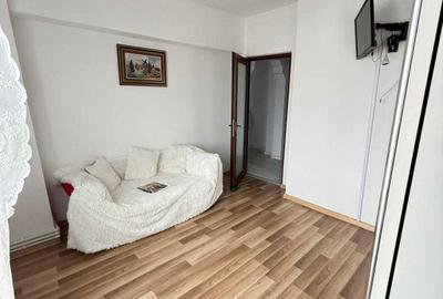 Apartament cu 3 camere decomandat în Central - 2