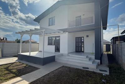 Casă individuală cu 4 camere cu Canalizare în Pantelimon - 10