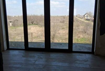 Casă cu 4 camere în Ghimpați - 1