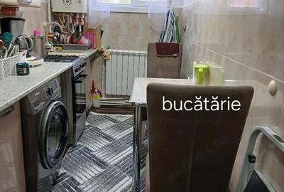Apartament cu 3 camere semidecomandat în Micro 4 - 5