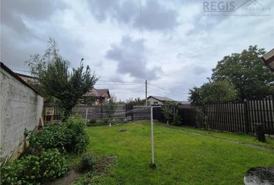 Casă cu 5 camere cu Canalizare în Noua - 2