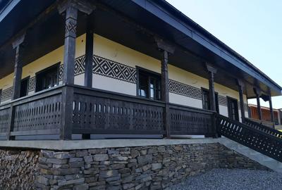 Casă cu 4 camere în Ortoaia - 2