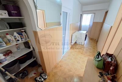 Liber, de vanzare apartament 3 camere Valea Lupului Iasi, baie cu geam - 17