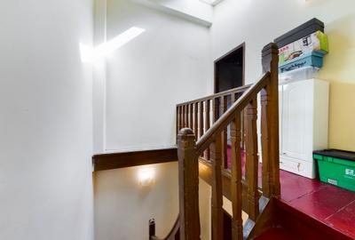 Casa 4 camere Piata 1 Mai - 8