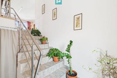 Casă cu 5 camere cu Teren 431 Mp în Aradului - 2