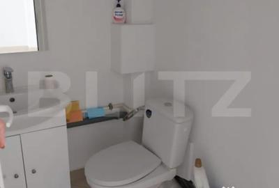 Spațiu comercial, de 180 mp, în Central - 4