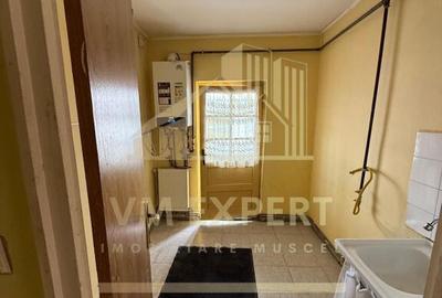 APARTAMENT 2 CAMERE ETAJ 4 VISOI ZONA MOL - 3