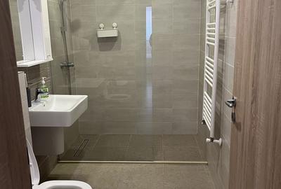 Apartament cu 2 camere decomandat în Noua
