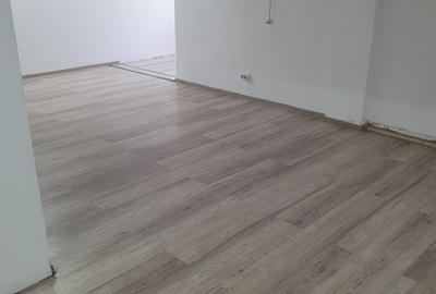 Spațiu comercial, de 86 mp, în Exterior Vest - 1
