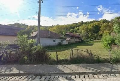 Teren de 1500 mp, în Central