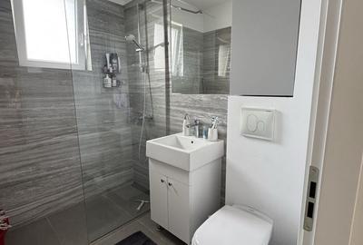 Apartament cu 2 camere decomandat în Dumbrăvița