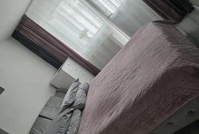 Apartament cu 3 camere semidecomandat în Malu Roșu
