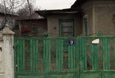 Casa de vanzare teren suprafata 619 - 1