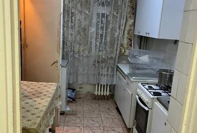 Vânzare apt. 3 camere metrou 1 Decembrie - 7