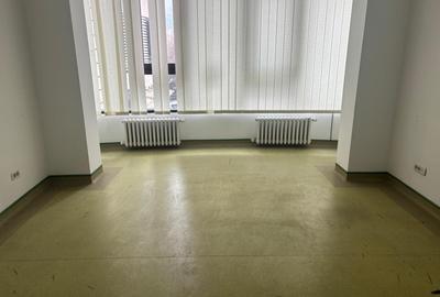 Birou, de 49 mp, în Podul de Fier - 2