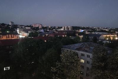 Apartament cu 2 camere decomandat în George Enescu - 2