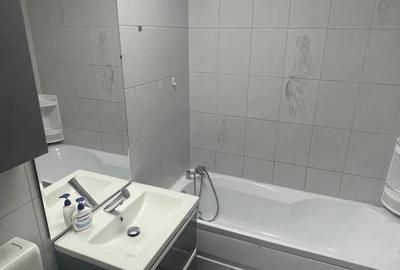 Apartament cu 2 camere decomandat în Central - 2