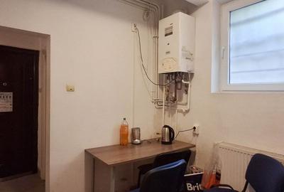Apartament cu 4 camere decomandat în Cotroceni - 4
