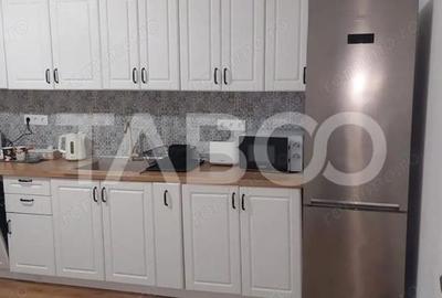 Casă cu 4 camere cu Teren 276 Mp în Central - 1