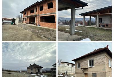 Casă cu 4 camere cu Teren 1800 Mp în Central - 2