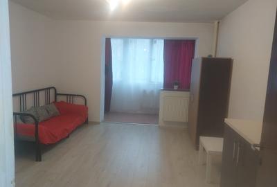 Garsonieră decomandată în Costin Georgian - 1