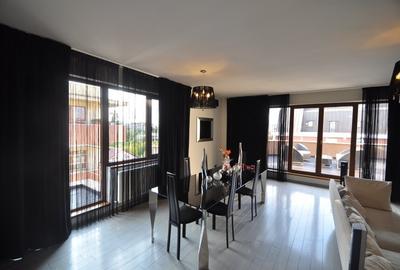 Apartament cu 3 camere semidecomandat, mobilat în Nordului - 1