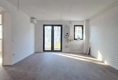 Apartament cu 3 camere decomandat în Țiglina 2 - 4