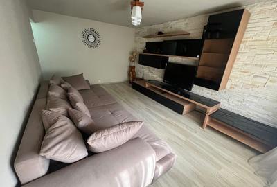 Apartament cu 2 camere decomandat în Rovine - 1