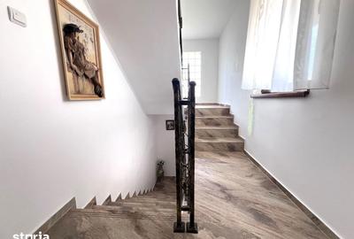 Casă cu 8 camere cu Teren 400 Mp în Limanu - 6