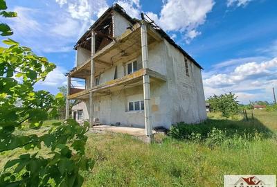 Vanzare casa semifinisata in Teius - 2