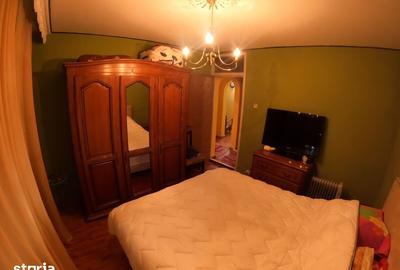 Apartament cu 4 camere decomandat în Central