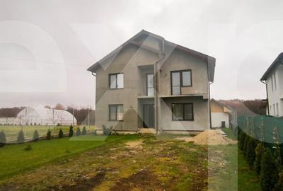 Casă cu 5 camere cu Canalizare în Trivale - 17